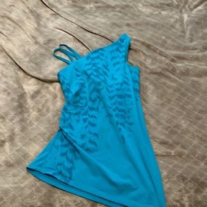 Lucy asymmetrical yoga top